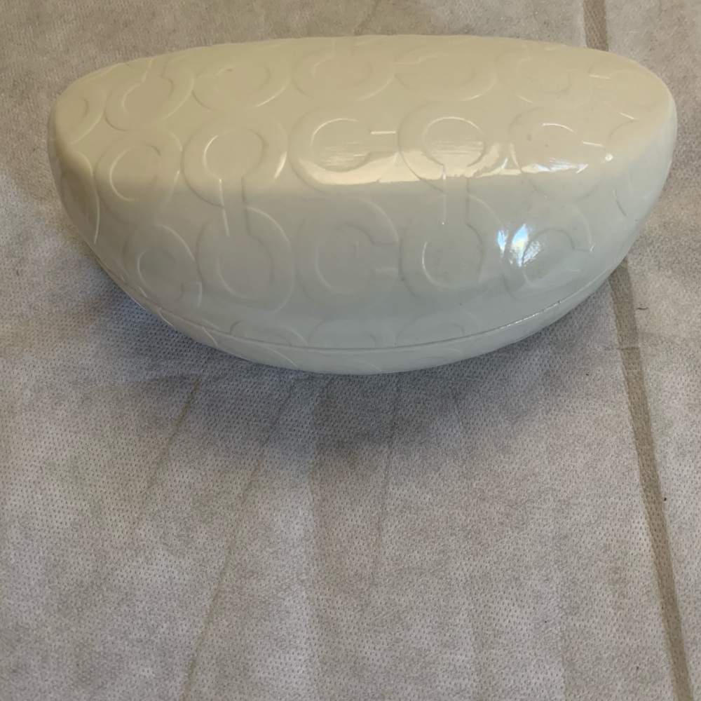 NWOT Coach Ivory Embossed Glasses Case